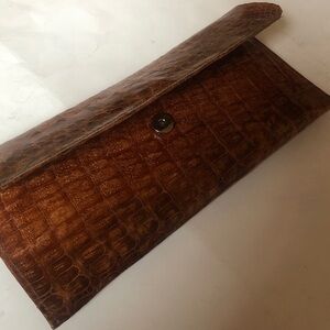 NWOT Vibrant Crocodile Leather Clutch With Magnetic Snap Closure